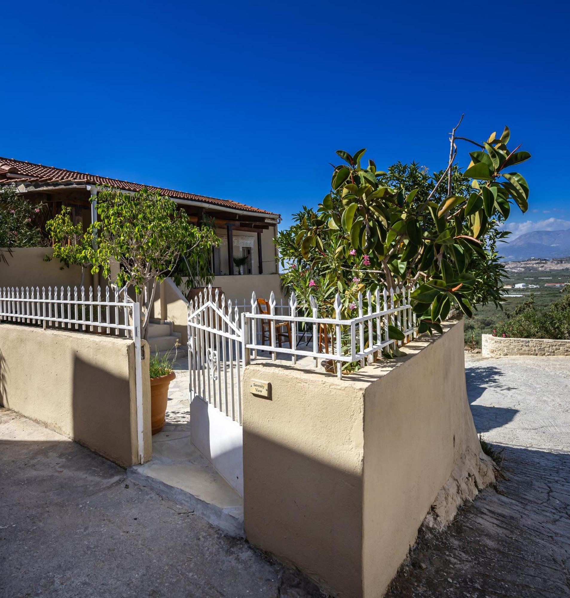 Serenity View - Traditional Village Apartment Kouses Экстерьер фото